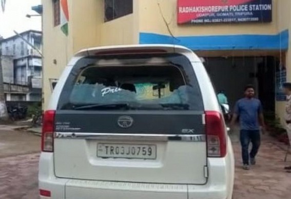 Political terrorism is not stopped in Mahalaya too: BJP miscreants organised attack on Congress activists, vandalised car, while returning from a program